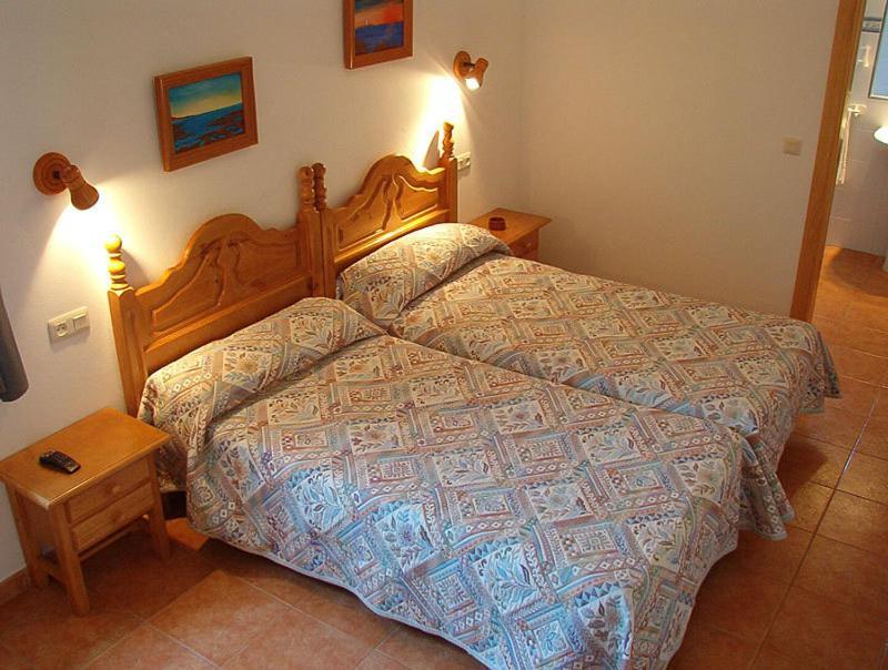 Hostal Las Acacias Los Canos De Meca Camera foto