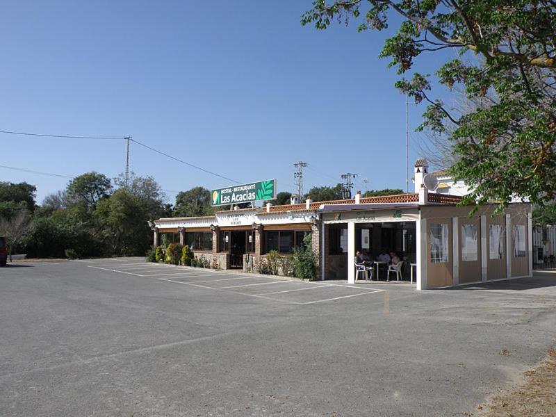 Hostal Las Acacias Los Canos De Meca Esterno foto